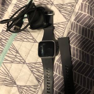 Fitbit versa lite smart watch